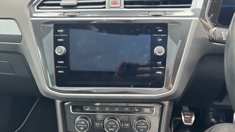 Volkswagen Tiguan 2.0 TDi 150 R-Line 5dr Diesel Estate